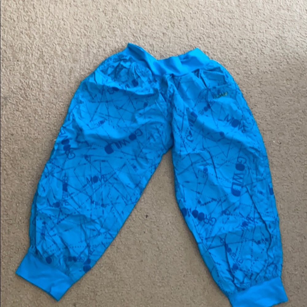 Zumba cargo capris
